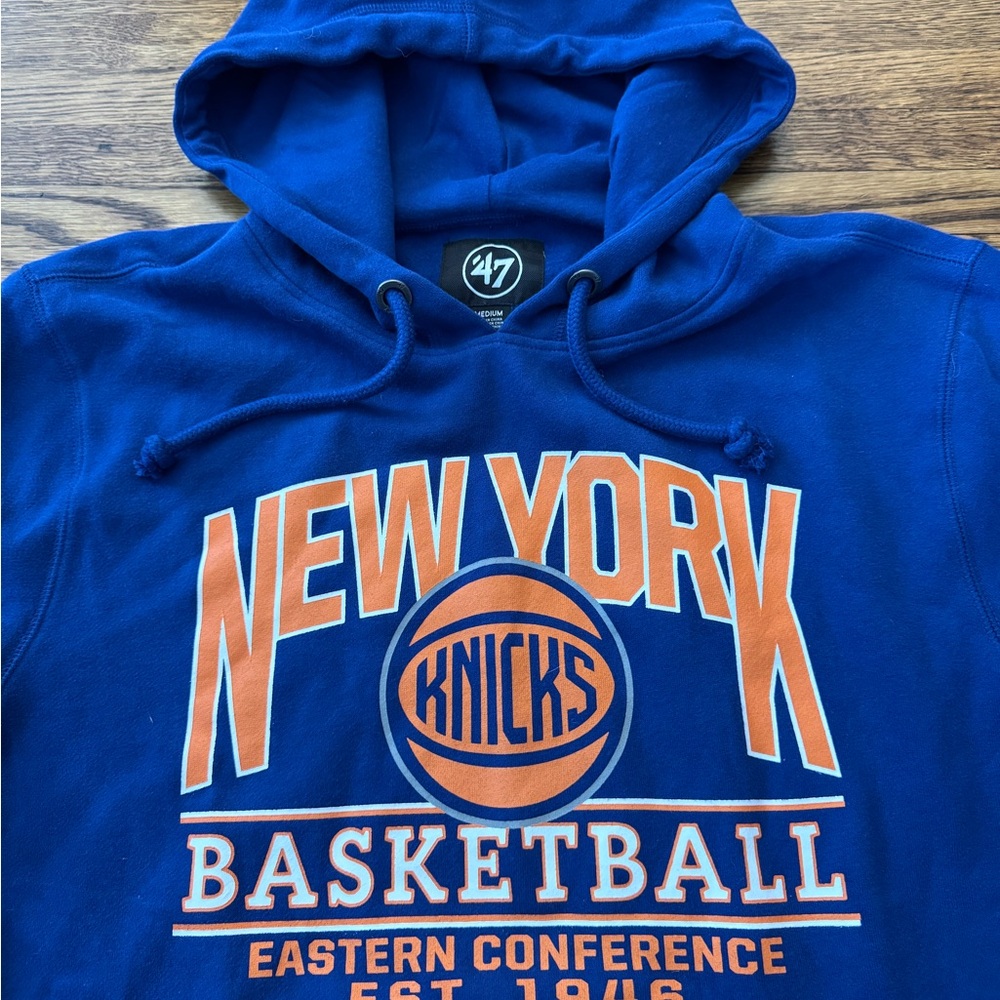 #670 NEW YORK KNICKS (47 Brand) NBA Basketball Blue Hoodie - Picture 4 of 15